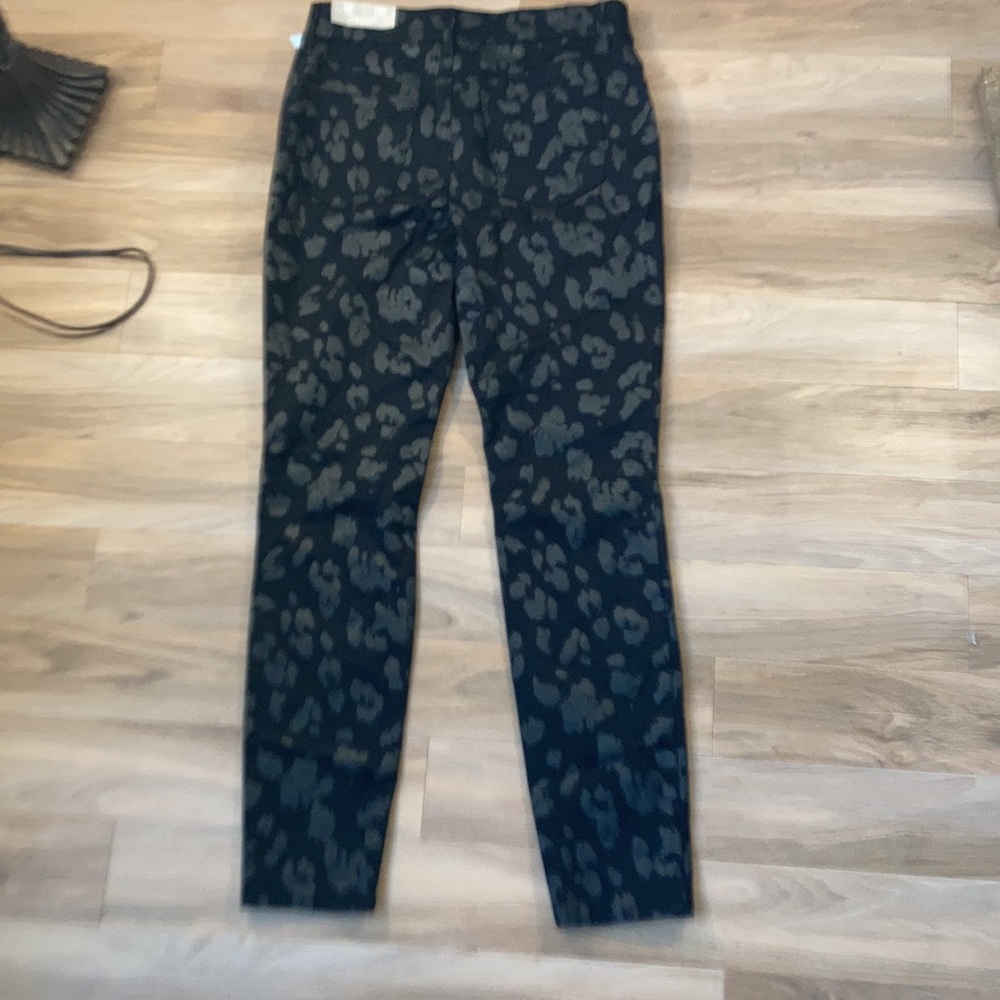 Chico’s secret stretch jegging black animal print leopard print size 4 - Picture 12 of 14